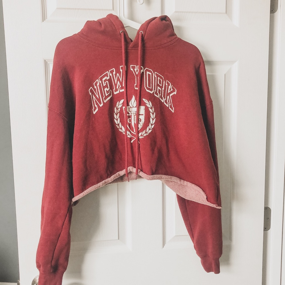 cropped hoodie !!